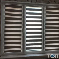 Лого Магазин пластикових вікон на Чарівна