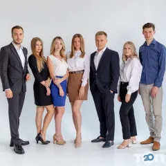 Лого Lawrange, юридична компанія